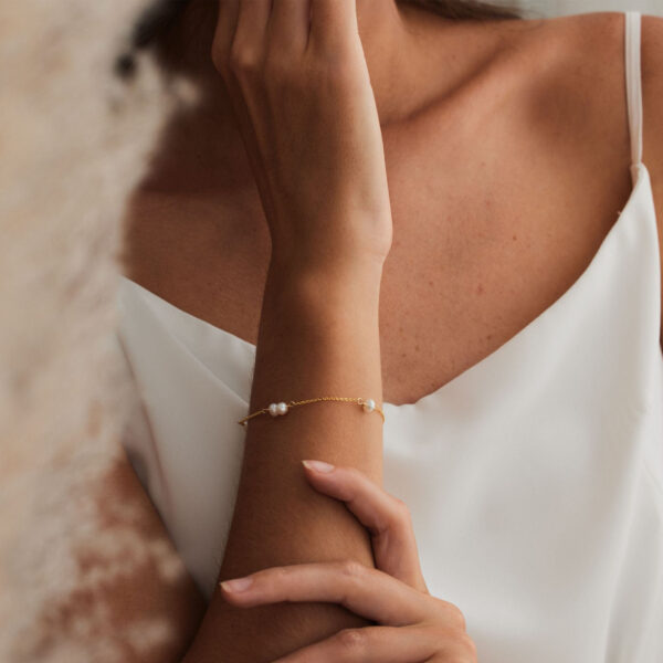 14K Gold Minimalist Pearl Bracelet, Dainty Pearl Beaded Bracelet, Bridal Bracelet, Wedding Bracelet for Bride, Pearl Jewellery, Bridesmaid Gift - Image 6